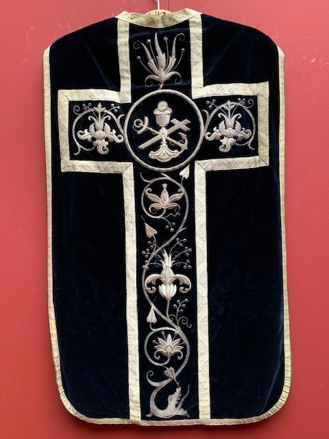 1  Chasuble