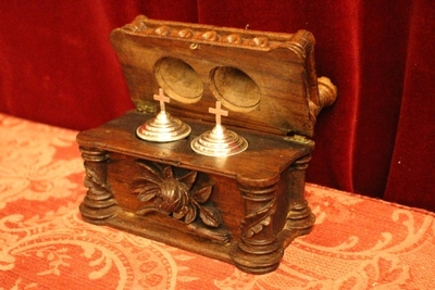 Chrismatoria With Original Box en full silver / Hand - Carved Oak Box, Belgium 19th century