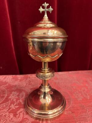 Ciborium en Brass / Gilt, Belgium  19 th century