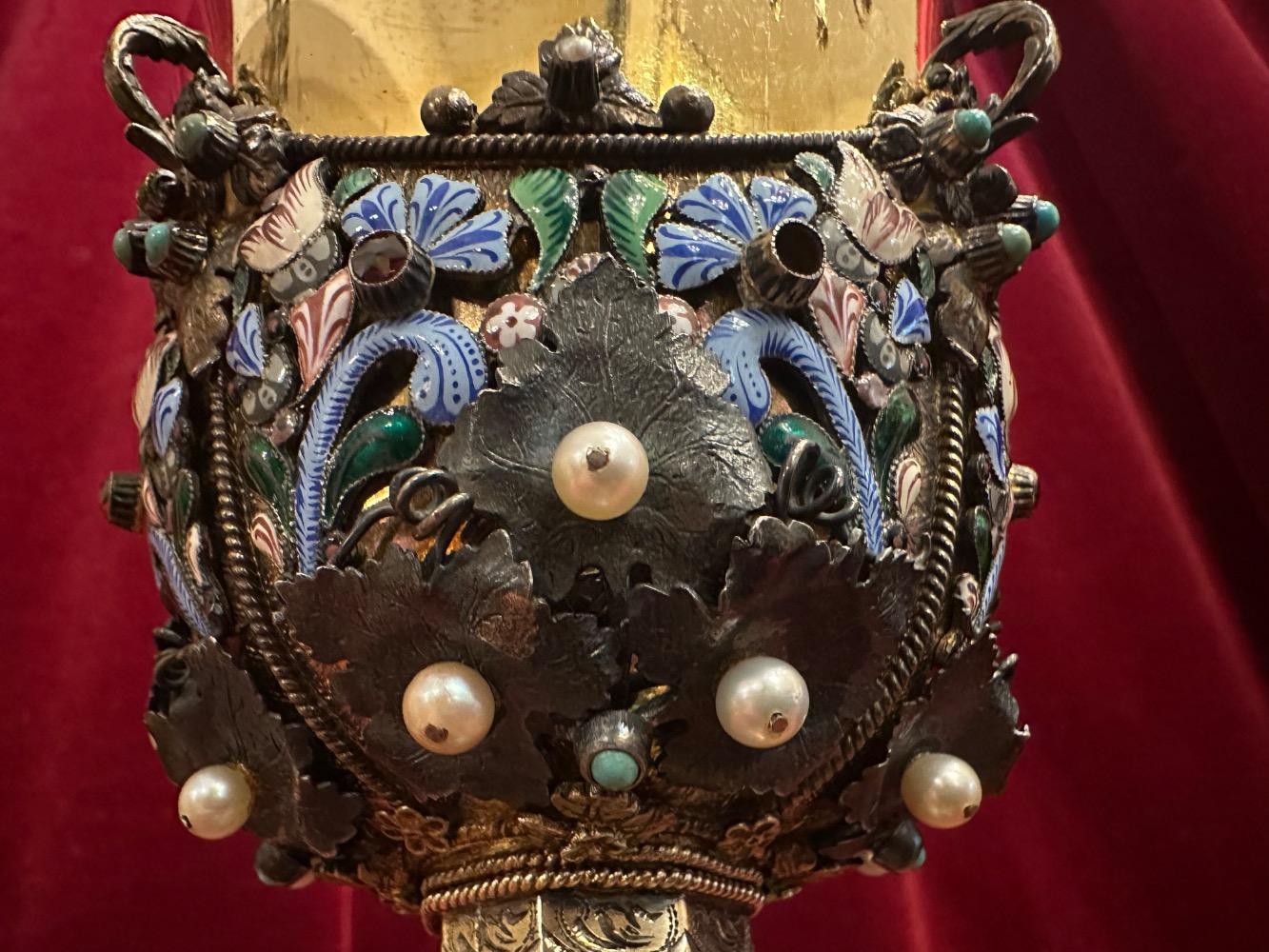 1 Classical Exceptional Chalice.