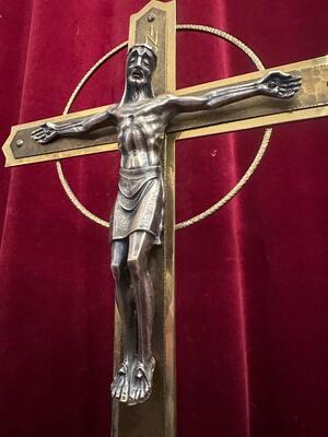 Altar - Cross style Classicistic en Brass -Bronze Parly Hand - Hammered / Wood , Netherlands  20 th century
