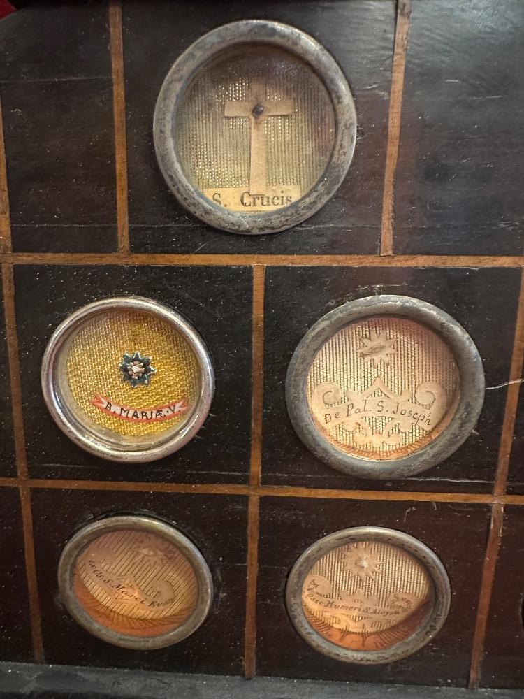 1 Classicistic Calvary - Reliquary