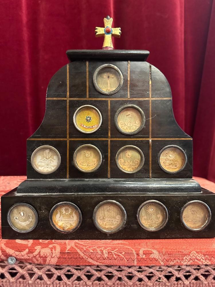 1 Classicistic Calvary - Reliquary