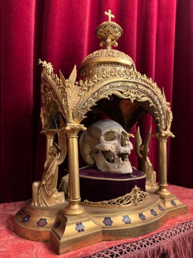 1 Classicistic Exceptional High Quality Very Large Reliquary With Skull Of Unknown Saint