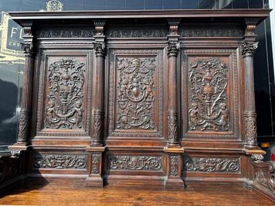 Exceptional Three - Seater Castle Bench. High Quality Hand - Carving. Higher Price Range. style Classicistic en Wood, Germany 19 th century