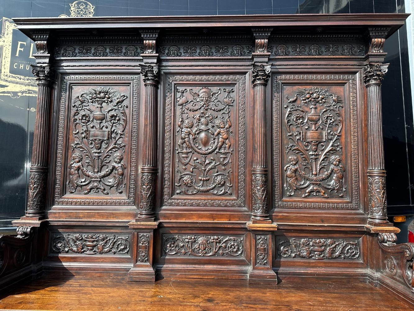 1 Classicistic Exceptional Three - Seater Castle Bench. High Quality Hand - Carving. Higher Price Range.