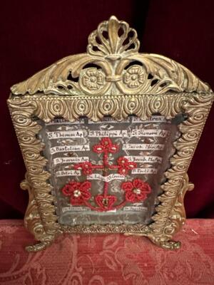 Reliquary - Relic 1 Baroque - Style Important Reliquary: Relics Related To D.N.J.C.  Relics Of 12 Apostles. De Columna Flagellis. De Spinea Corona. De Sepulcro D.N.J.C. Originally Sealed style Classicistic en Brass / Glass / Wax Seal, Italy  19 th century