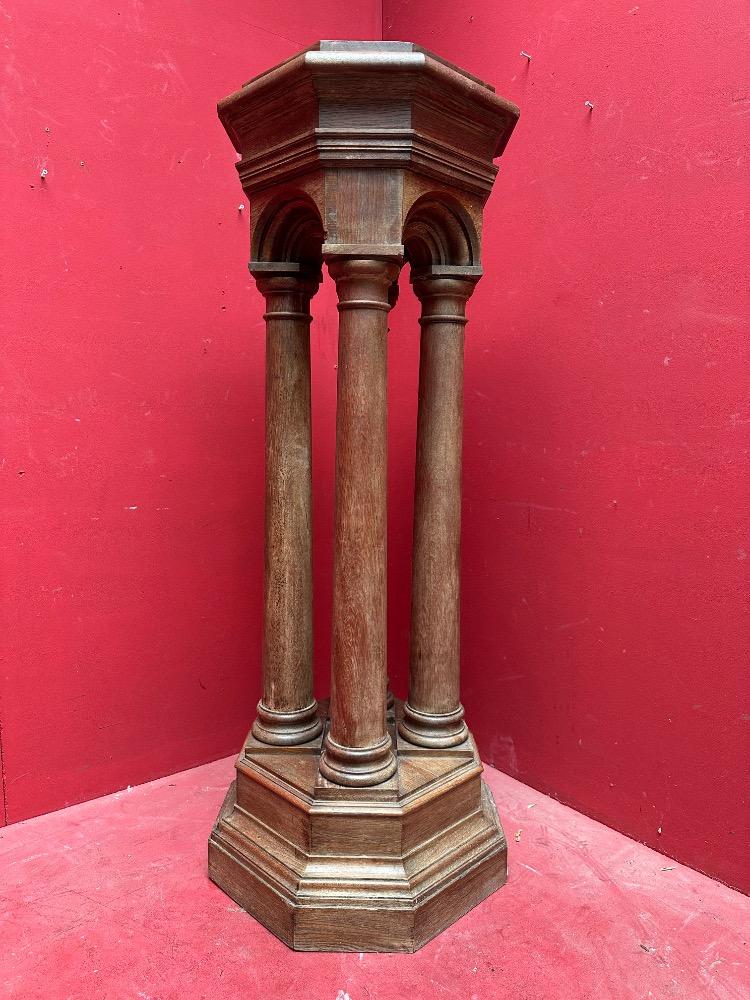 1 Classicistic Statue Stand