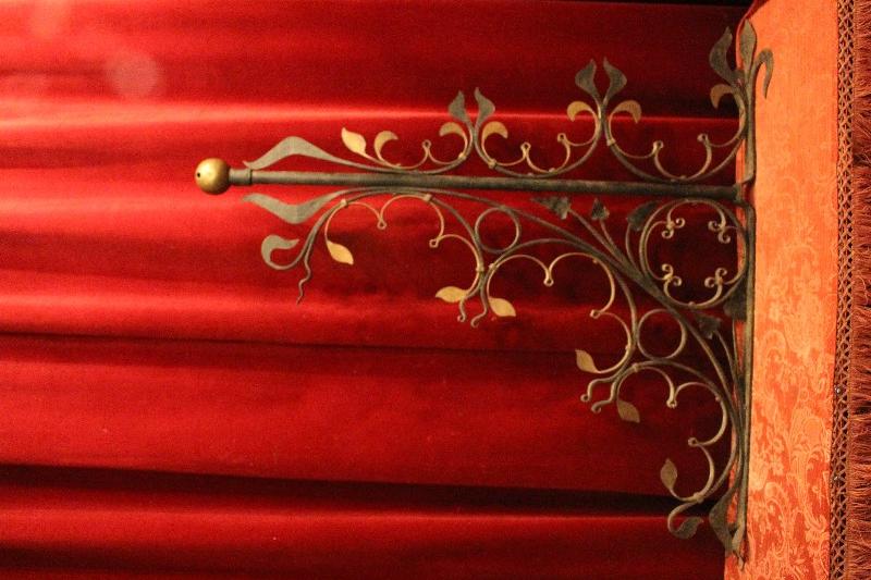 1  Coloured Metal Hand-Made Lantern With Matching Wall-Mount