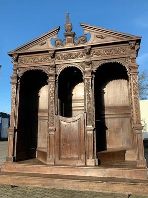 Confessional 17 Th Century !! en Oak wood, Belgium 17th Century !