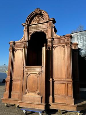 Confessional en Oak wood, Belgium  19 th century