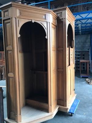 Confessional en Oak wood, Belgium 20th century