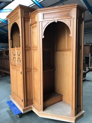 Confessional en Oak wood, Belgium 20th century