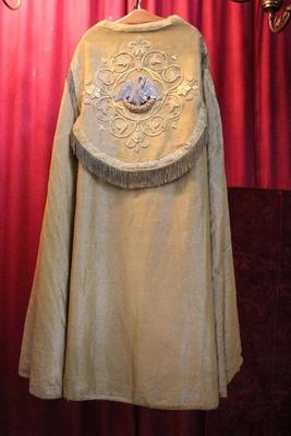 Cope , Hand-Embroidered , In Good Condition Belgium 19th century