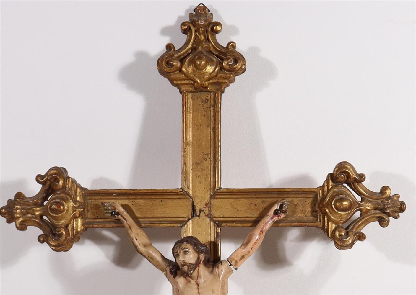 1  Cross With Corpus Christi