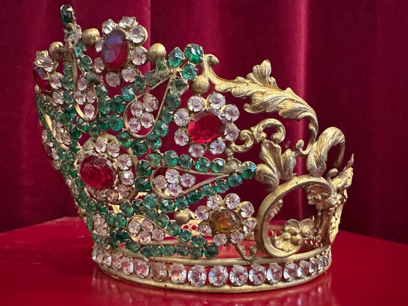 1  Crown
