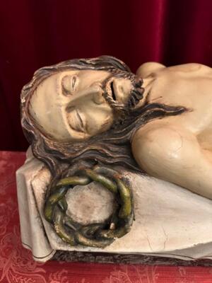 Dead Christ Statue  en Hand - Carved Wood  , Southern Germany 19 th century