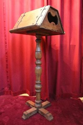 Double-Sided Choir-Lectern en Oak wood, Dutch 18th century