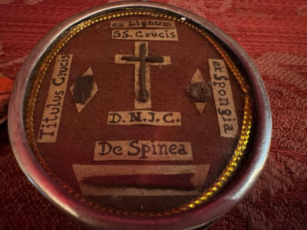 1  Double - Sided Multi Reliquary