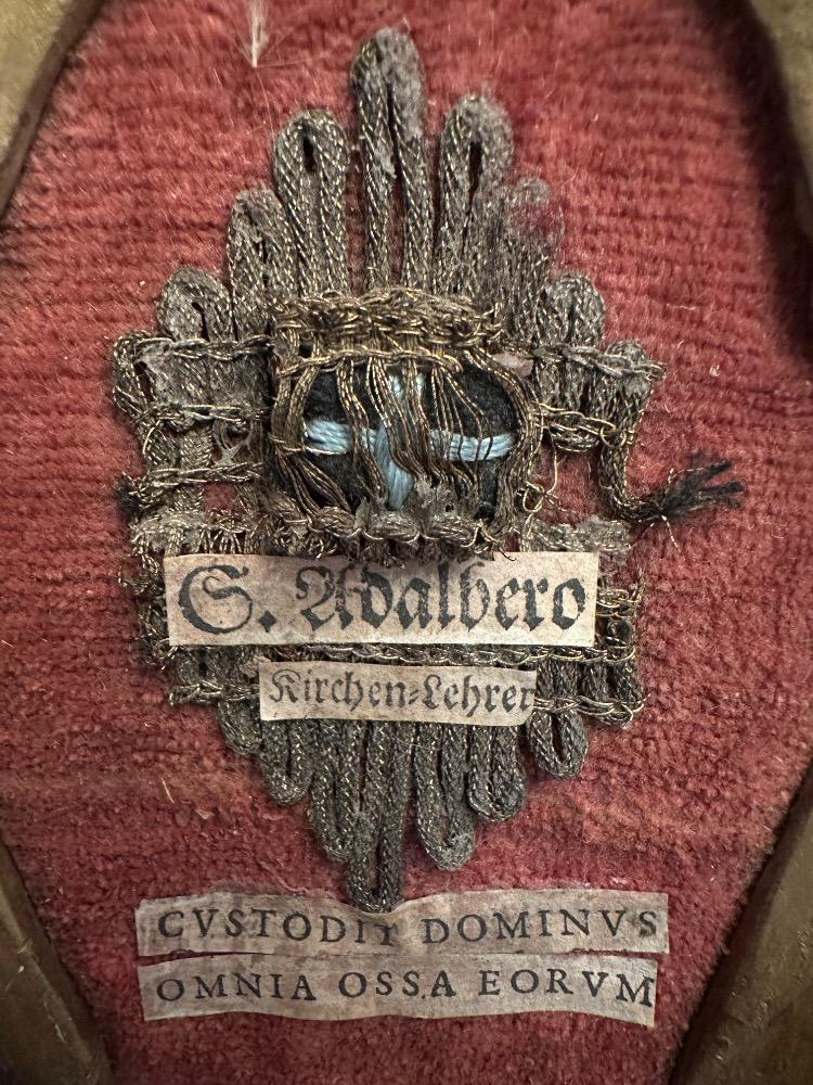 1  Ex Ossibus Relic Of St. Adalbero Of WüRzburg - Germany. Text : The Lord Quards All Their Bones.