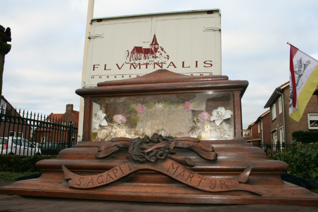 1  Exceptional And Very Rare Reliquary Shrine Inside Exhumed 