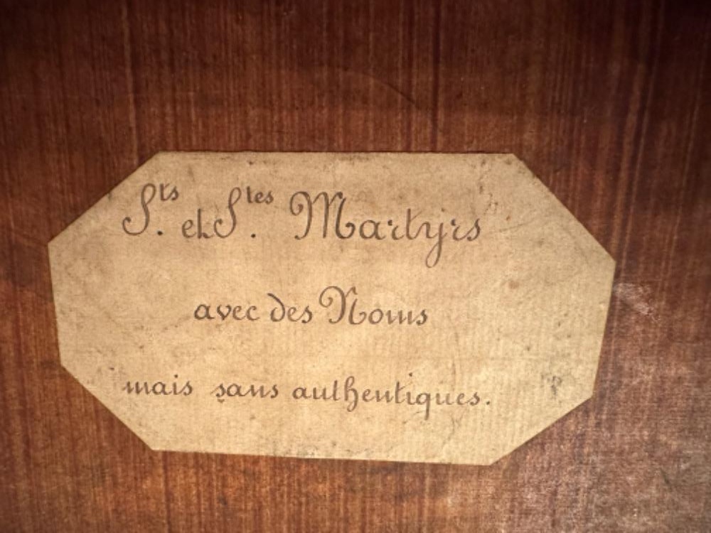 1  Exceptional Box With Relics