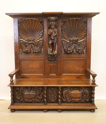 Exceptional Hall Furniture en Oak wood, Belgium  19 th century