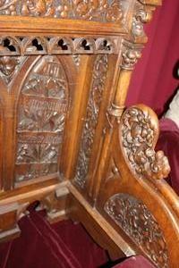 Exceptional Kneeler en wood oak / Red Velvet., Dutch 19th century