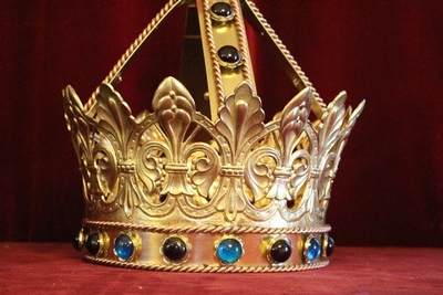 Exceptional Large Crown en Brass polished and varnished / Stones, Belgium