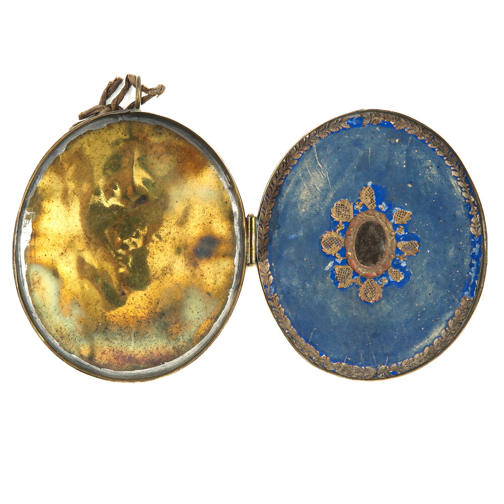 1  Exceptional Multi - Reliquary / Travel Theca Passion Of Christ