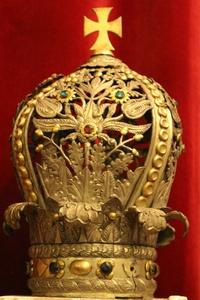 Exceptionally Crown For Procession-Madonna, Hand-Work , Stones. en Brass Gilt Silver Plated, Alps Countries