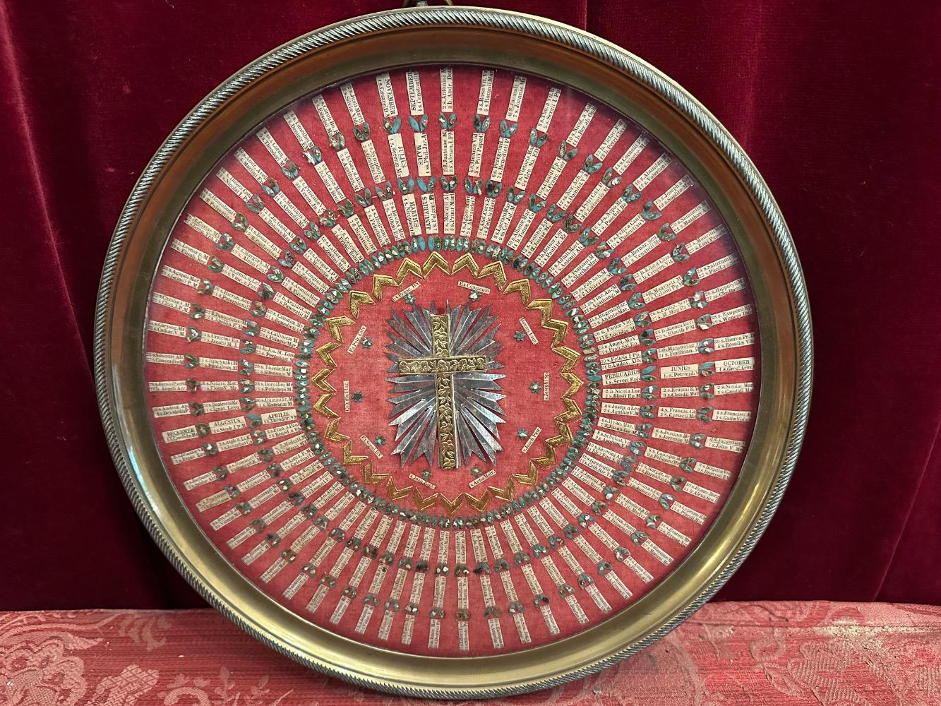 1  Extreme And Very Rare Kalendarium Frame Housing Hundreds Of Ex - Ossibus Relics Of Christian Saints