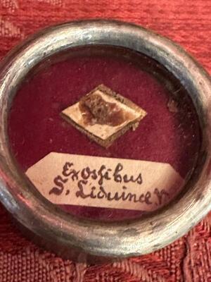 First Class Reliquary Ex Ossibus St. Lidwina en Brass / Glass / Wax Seal, Netherlands  19 th century ( Anno 1845 )