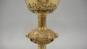 Full Silver / Gilt Chalice Gothic-Style / Enamel Medallions / Engraving / Signed By Bourdon At Gand – Belgium / 1893 en Full - Bronze - Gilt, Belgium 19th century