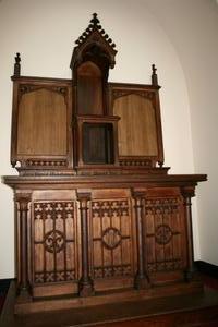 Altar style GOTHIC en OAK, Dutch 19th century