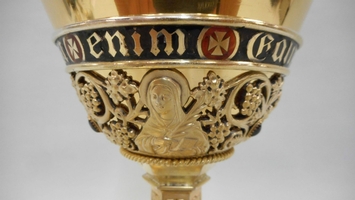 1 Gothic Exceptional And High Quality Full Silver / Gilt Gothic-Style Chalice / Enamel Medallions And Applications / Engravings / Silver Imaginations / Various Precious Stones