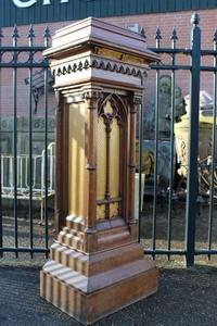 Pedestal style Gothic en WOOD OAK, Belgium 19th century