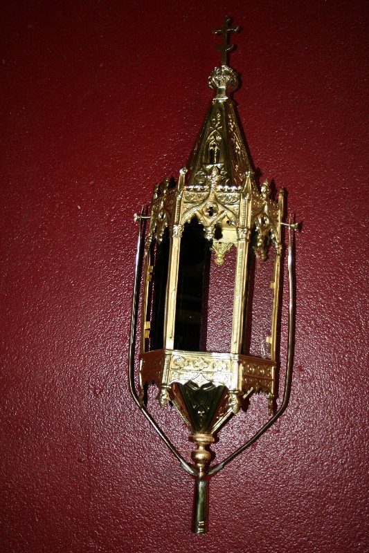 1 gothic Procession - Lantern