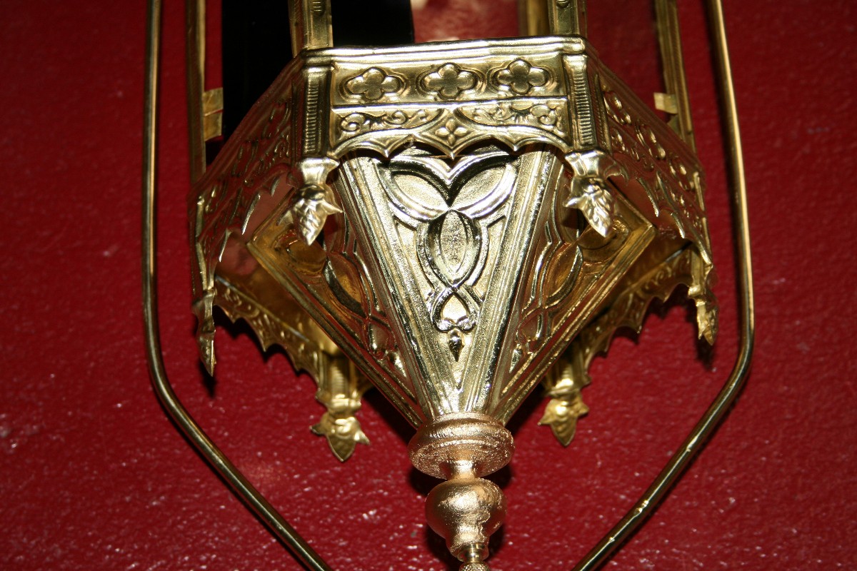 1 gothic Procession - Lantern