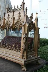 Relic Houses style gothic en wood polychrome, France 19th century