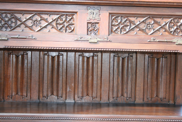 1 gothic Sacristy-Cuboard