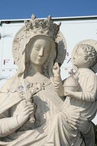 St Mary Statue style gothic en SANDSTONE , Belgium 19th century