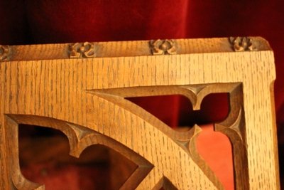 Adjustable Missal Stand style Gothic - style en Oak wood, Belgium 19th century