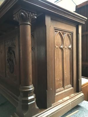 Altar style Gothic - style en Oak wood, Belgium 19th century