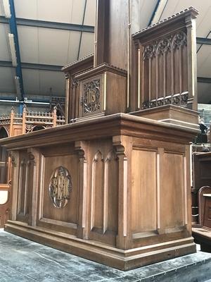 Altar style Gothic - style en Oak wood, Belgium 19th century ( anno 1875 )