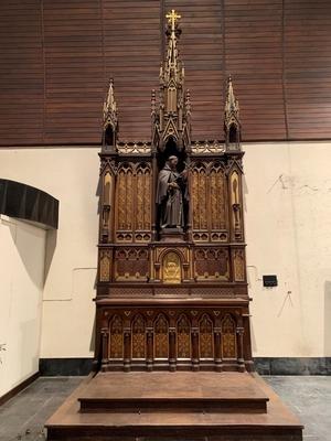 Altar style Gothic - style en Oak wood, Belgium 19th century