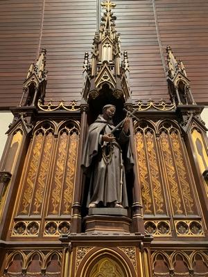 Altar style Gothic - style en Oak wood, Belgium 19th century