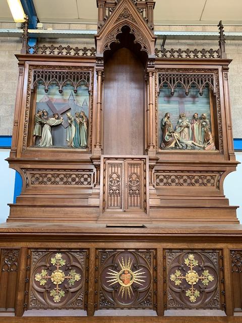 1 Gothic - style Altar