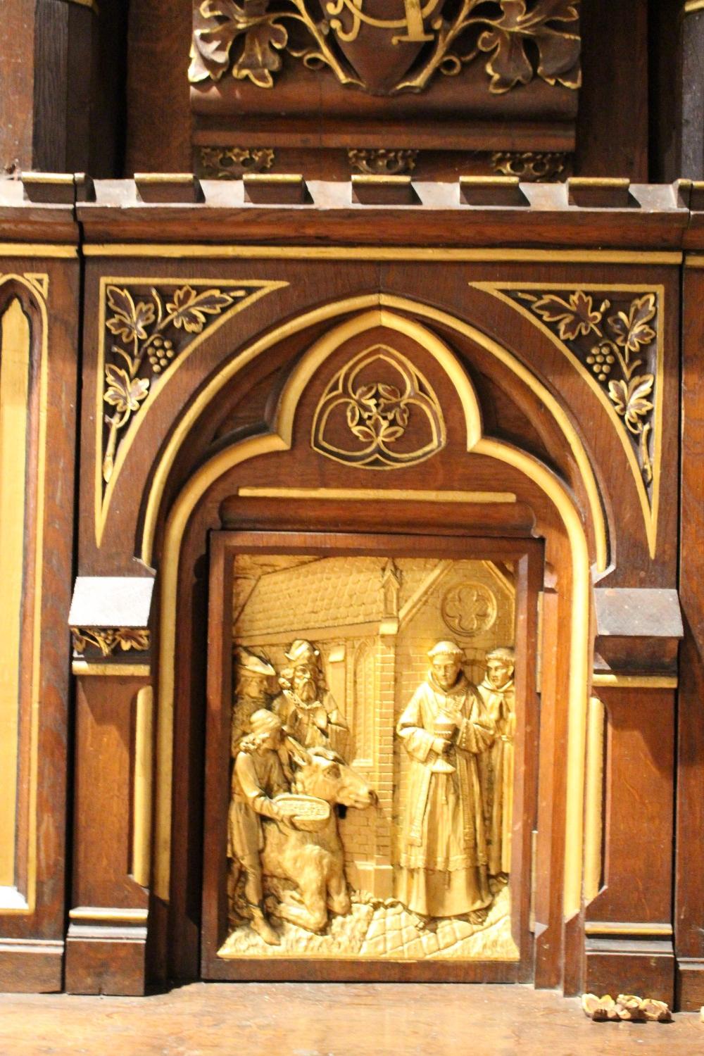 1 Gothic - style Altar