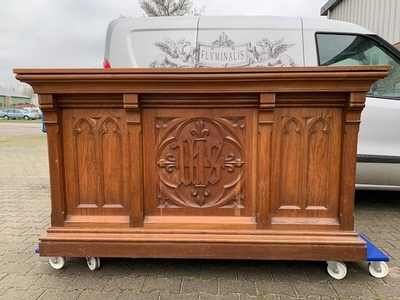 Altar style Gothic - style en Oak wood, Belgium 19th century ( anno 1890 )